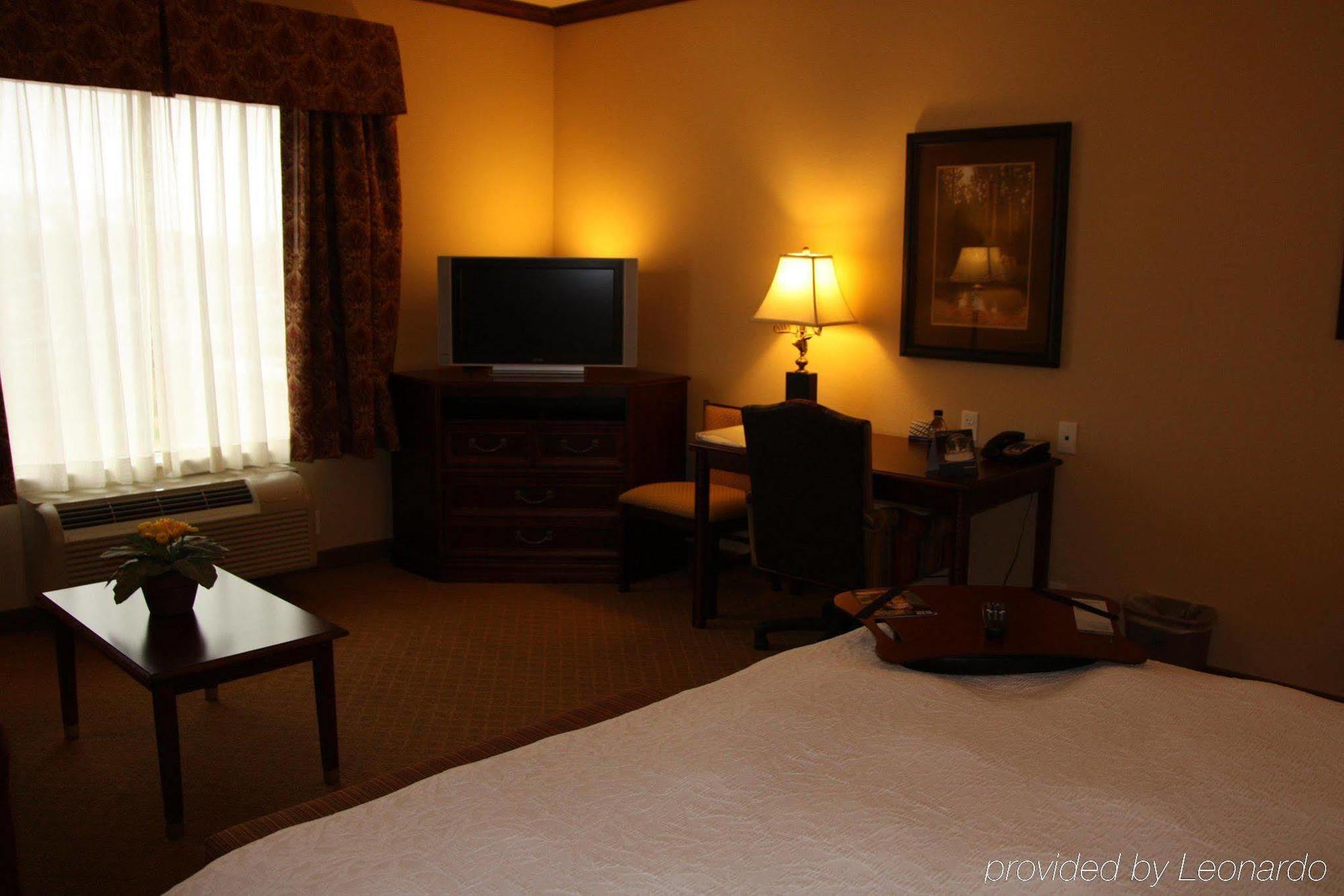 Hampton Inn And Suites Stephenville Room photo