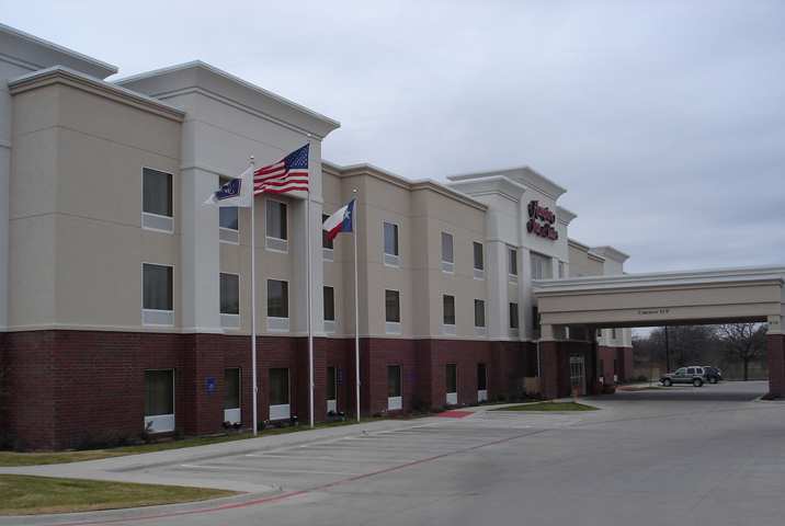 Hampton Inn And Suites Stephenville Exterior photo